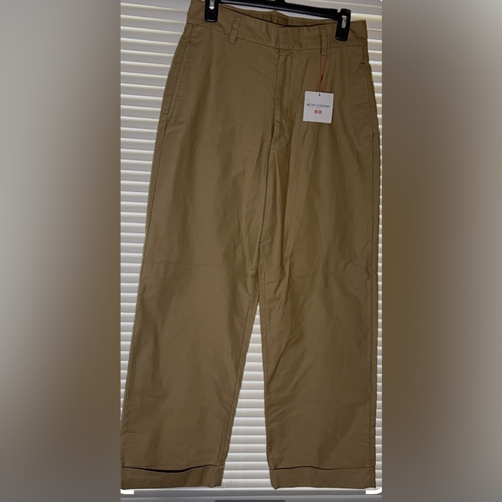 Uniqlo Women’s Pants with Cuffs.  Size 6.  New with tag.